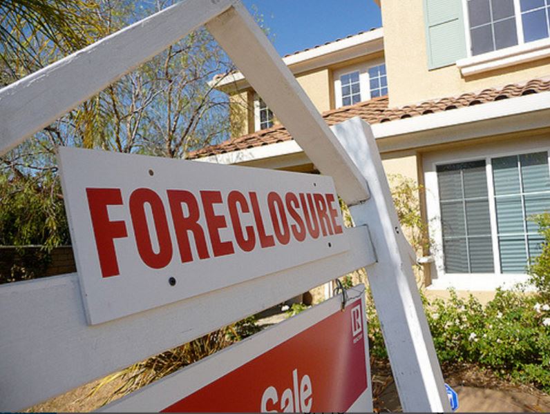 How Do I Forestall a Foreclosure?